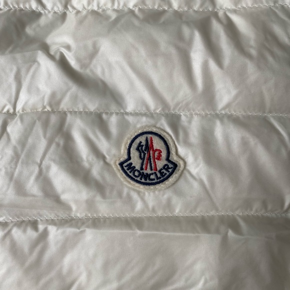 MONCLER FOR VANITY FAIR 2019 BEVERLY HILLS NEW ESTABLISHMENT SUMMIT - Picture 8 of 15